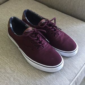 The Vans Era 59 low top, lace-up shoe for men.